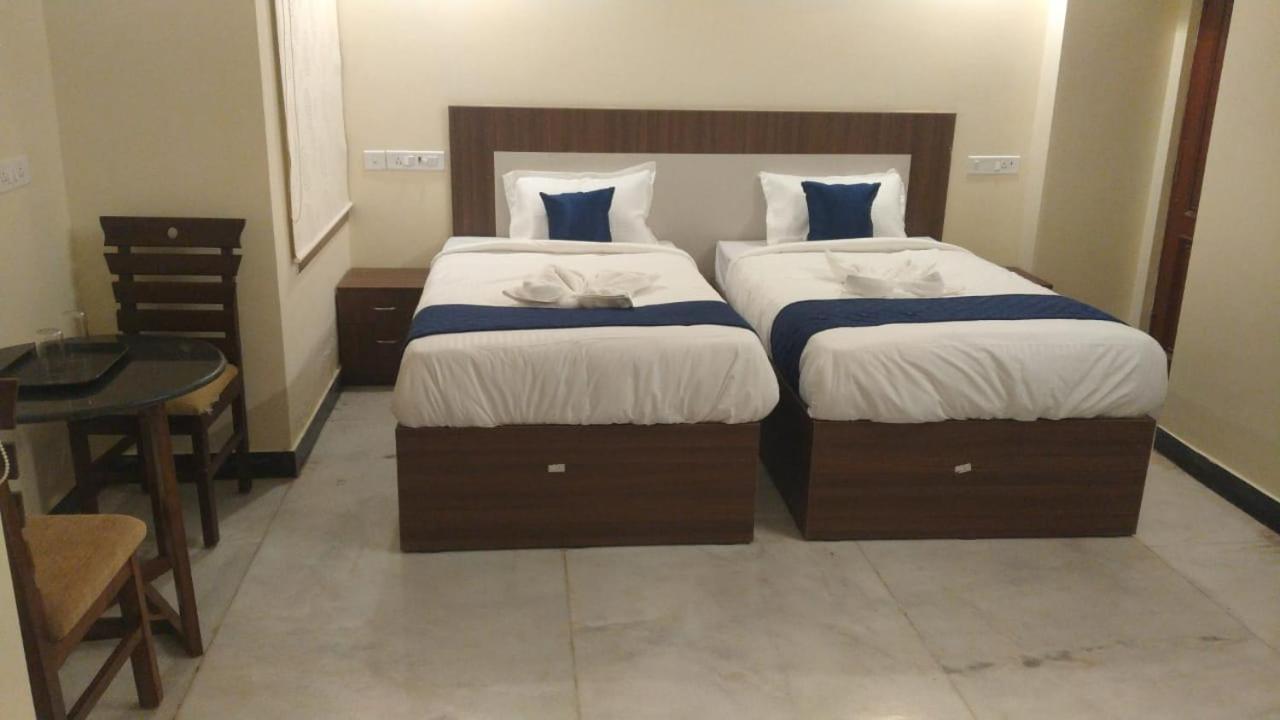 A.R Residency Hotel Csennai Kültér fotó